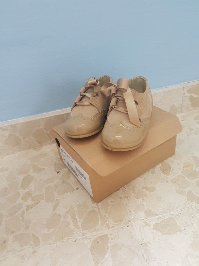 zapatitos de vestir niño
