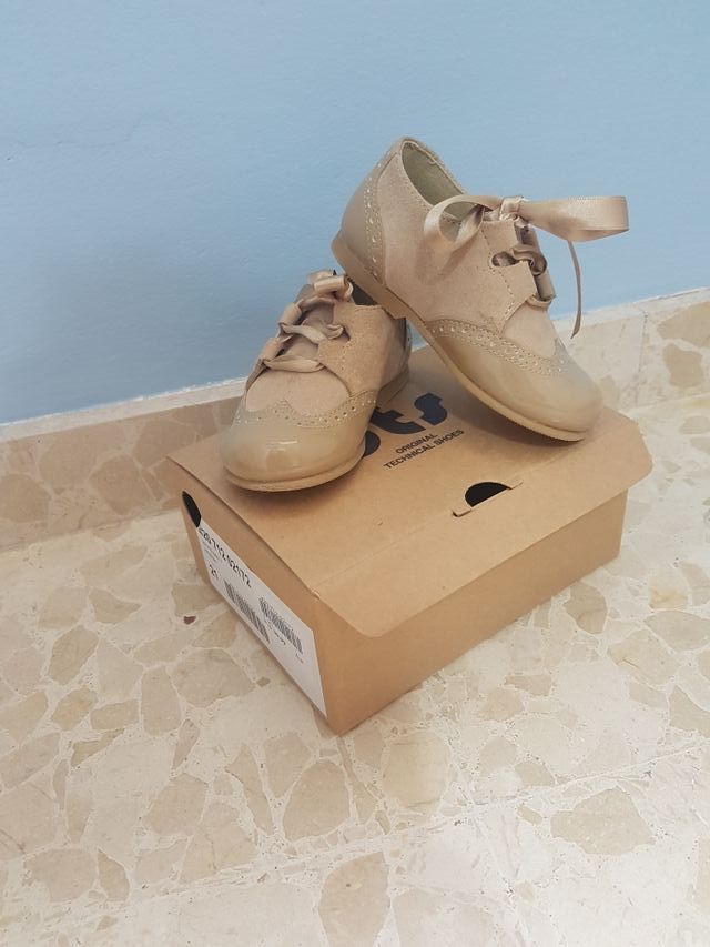 zapatitos de vestir niño