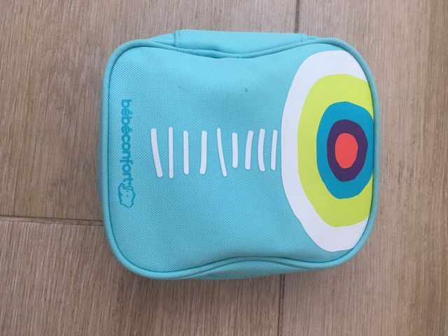 Necesser bebe: termometro baño, tijeras, cortauñas