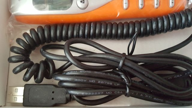 Teléfono via Internet con Skype. 