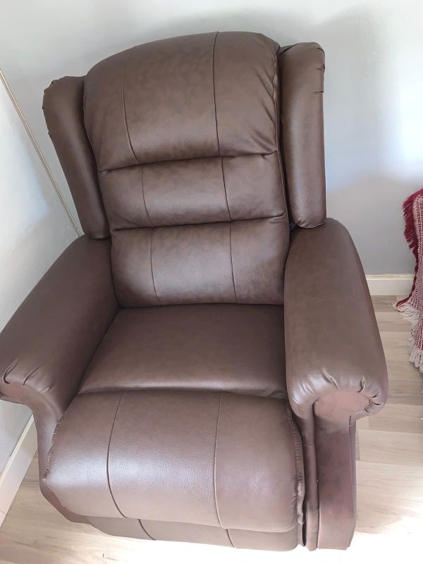 SILLÓN MASAJE NUEVO A ESTRENAR