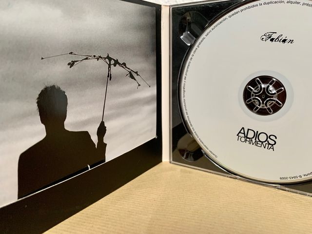 Fabián. "Adios, tormenta".