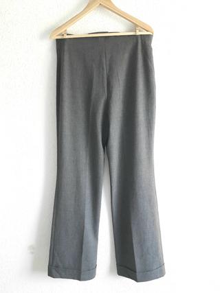 Pantalones pantalón formal ECI t 42 premamá de segunda mano por 5 EUR en  Madrid en WALLAPOP