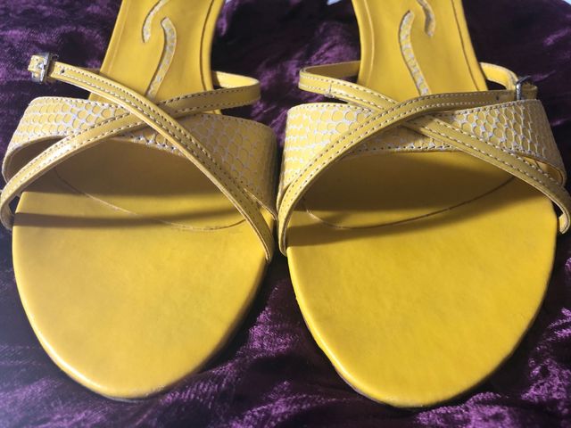 Sandalia tacón bajo verano