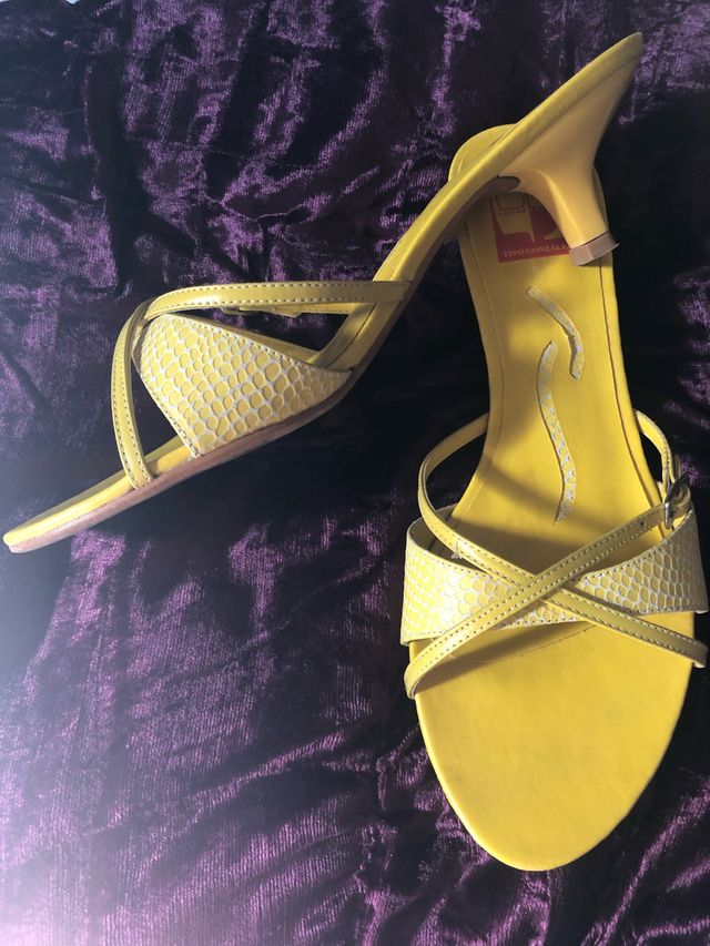 Sandalia tacón bajo verano