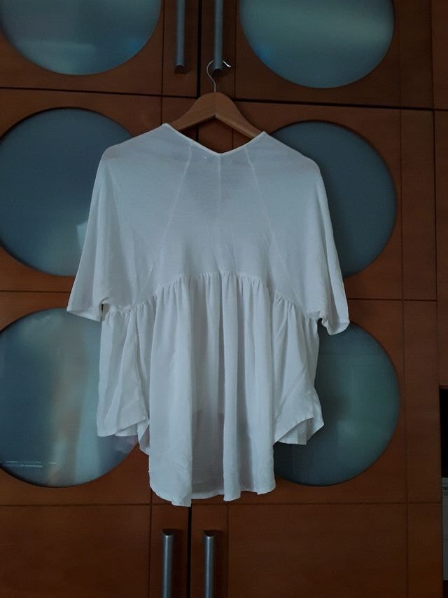 Camiseta blanca larga