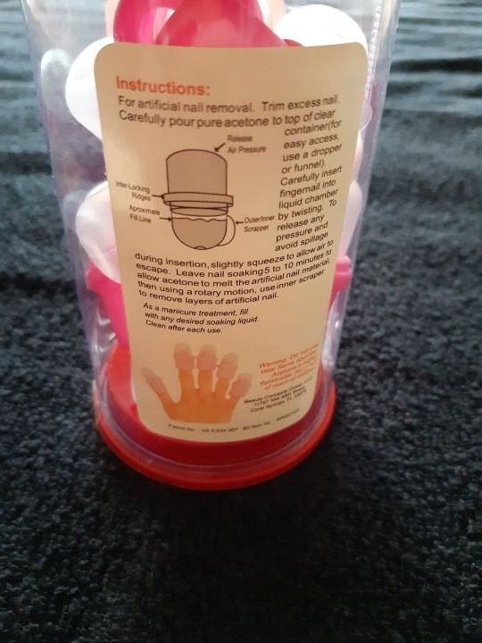 Dispositivos individuales para acetona uñas.