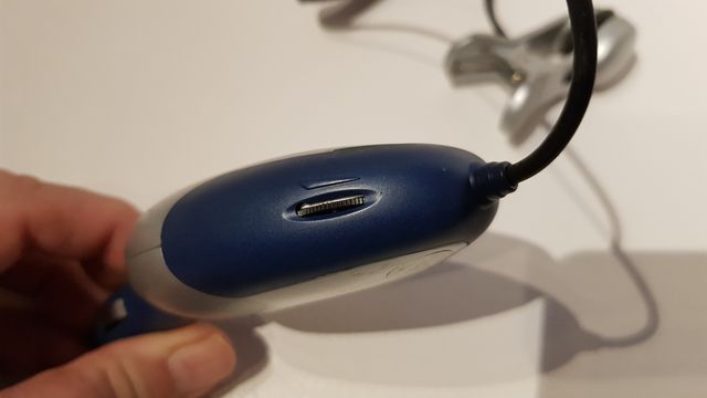 Manos libres teléfono móvil coche