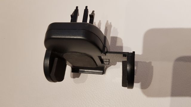 Sujeción teléfono móvil coche