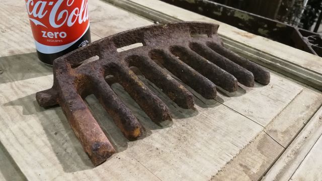 Frontal hierro fundido chimenea salamandra de segunda mano por 5 € en