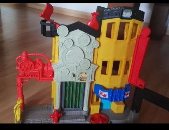 parque de Bomberos y Banco