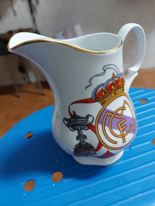 JARRA DEL REAL MADRID 