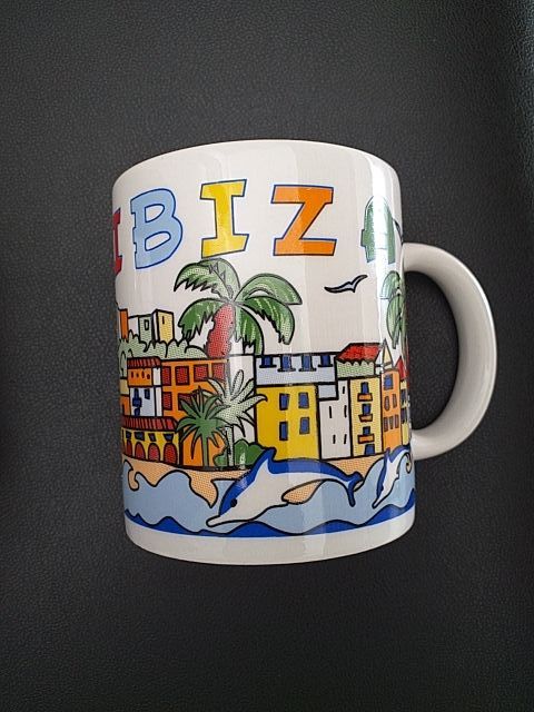 taza de porcelana IBIZA. Dispongo de 2 iguales.