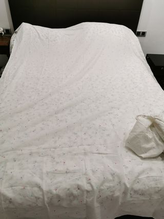 Sabanas Bajeras Ajustables de segunda mano en Rubí en WALLAPOP Sabana bajera ajustable cama 1,35 de segunda mano por 6 € en