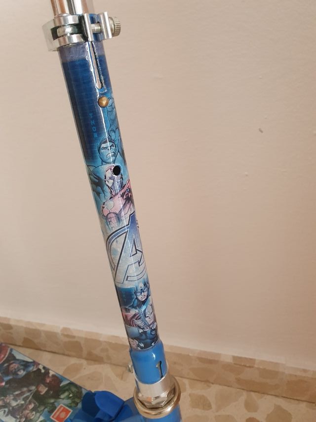 Patinete Los Vengadores dos ruedas