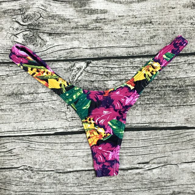 Bikini Tanga Brasileña