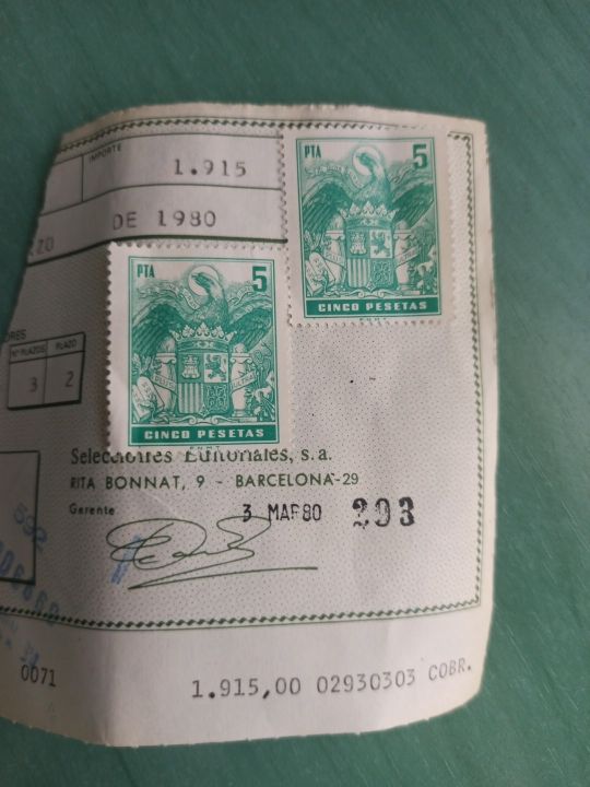 2 sellos de 5 pesetas franco
