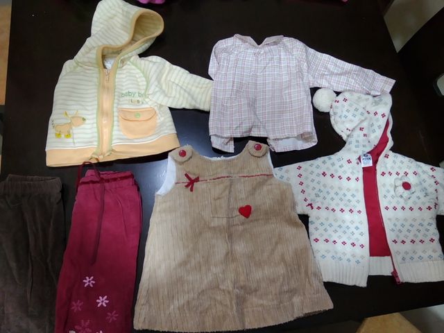 Lote de 3-6meses prácticamente nuevo