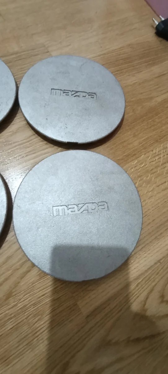 Mazda-Juego de 4 Tapas buje llanta