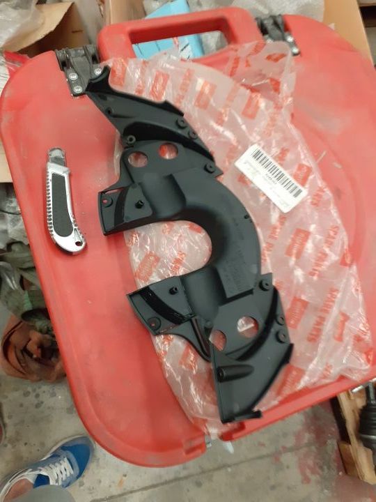 Aprilia Área 51 Cubremanillar