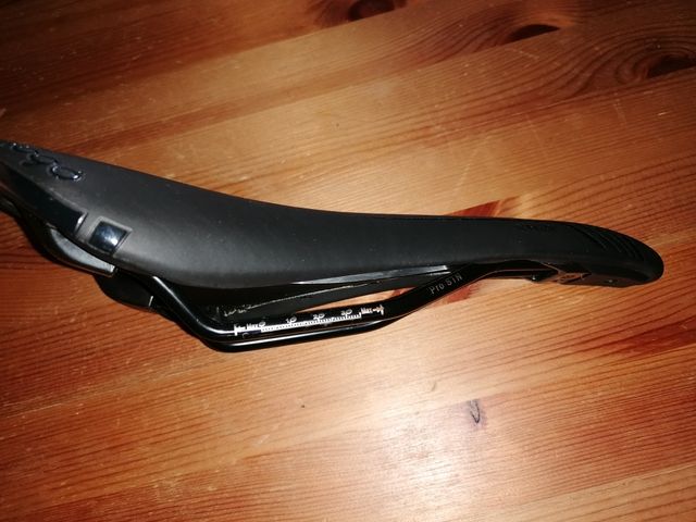 Sillín bicicleta carretera Prologo Scratch STN