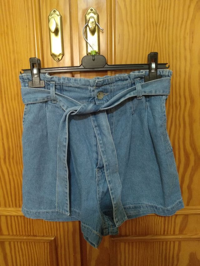 Short vaquero tM stradivarius Nuevo