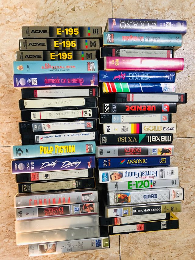 Lote 210 películas VHS