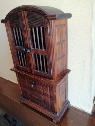 ARMARIO ESPECIERO de segunda mano por 30 € en Les Mallorquines en WALLAPOP