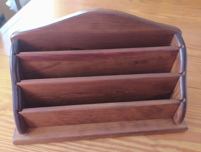 Posa cartas escritorio