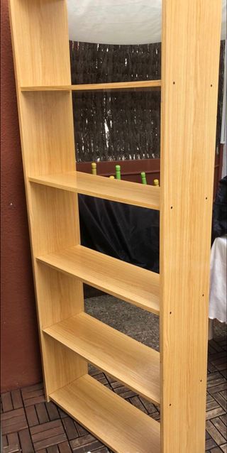 Estanterias de libros de segunda mano en WALLAPOP