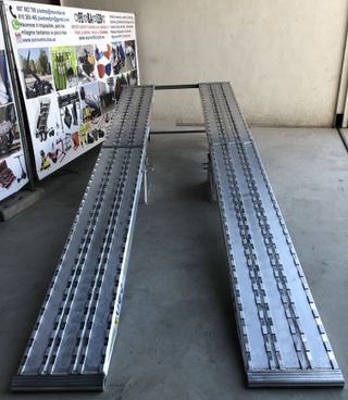 Rampas de aluminio con apoyos centrales