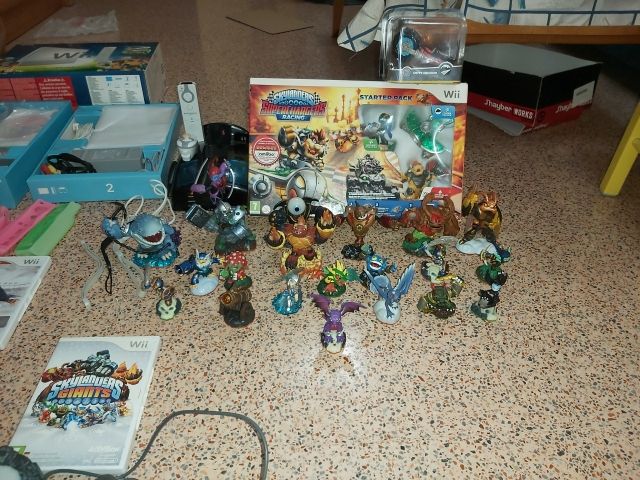 wii + juegos + extras NEGOCIABLE