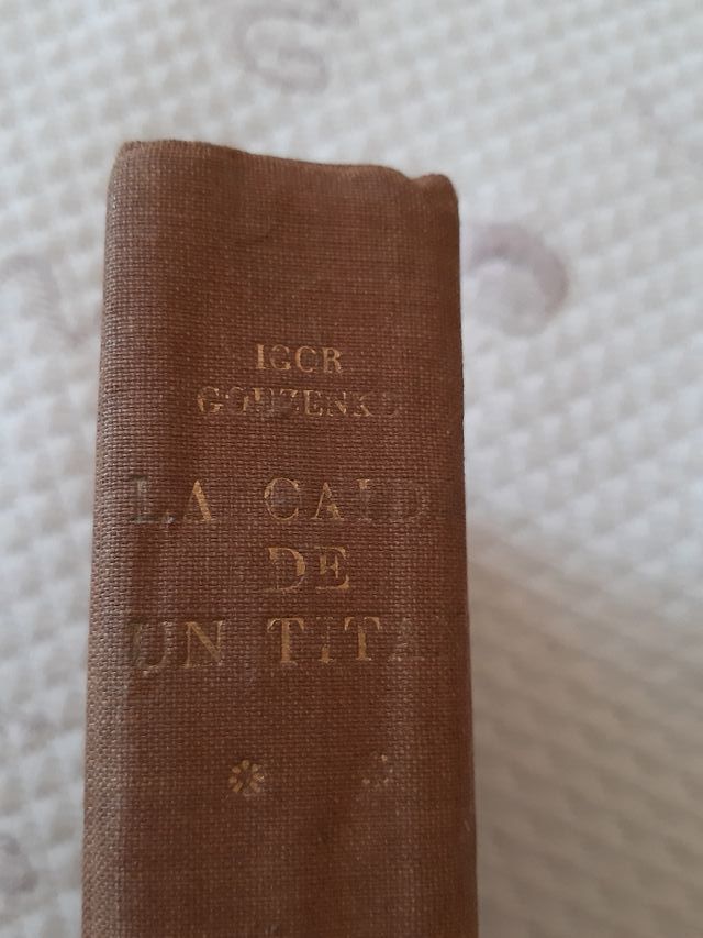 la caída de un titan, primera edición Tomo 2