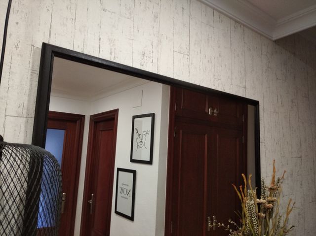 Lámina enmarcada, recicla y haz un espejo con él