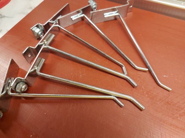 OCASION VENDO TODOS ÉSTOS GANCHOS X SÓLO 10e