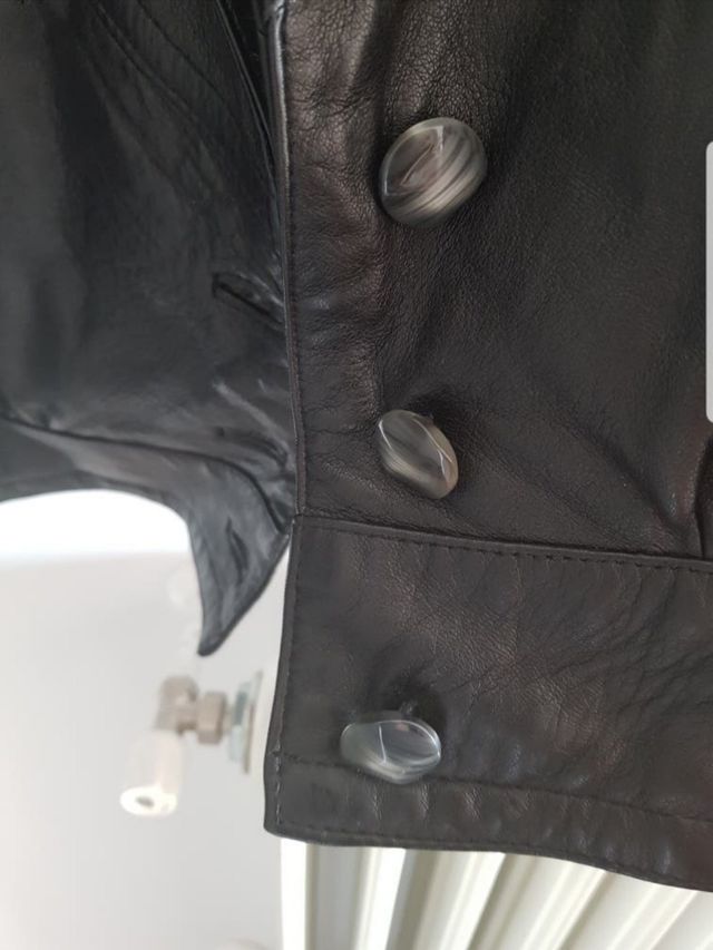 Chaqueta cuero mujer. Años 80