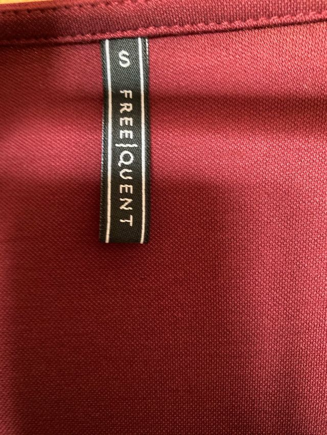 Vestido largo color burdeos