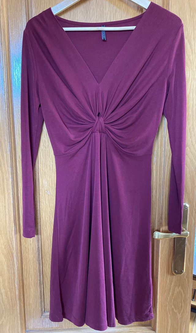 Vestido largo color burdeos