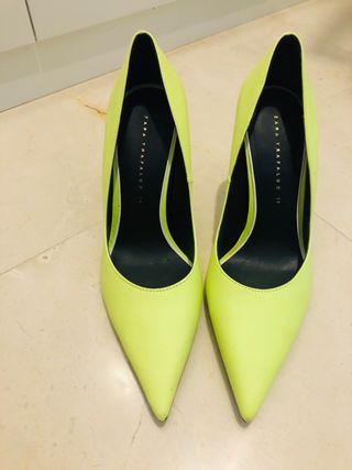 Zapatos de tacón de segunda mano por 10 € en Molino de La Zapatos de tacón de segunda mano por 10 € en Molino de La