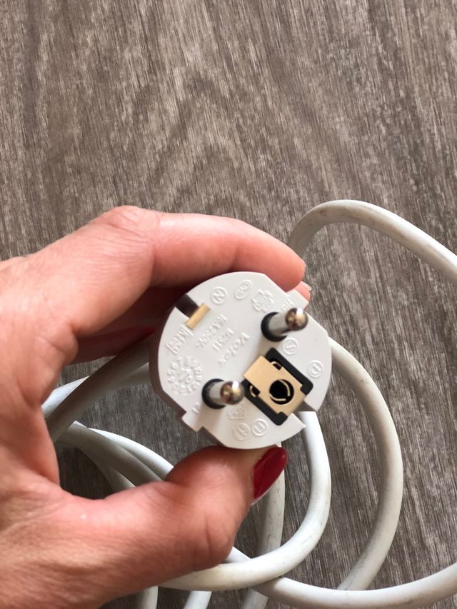 Cable alargador para el adaptador del corriente