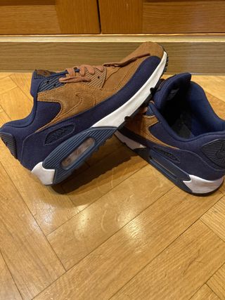 Zapatillas Nike air max de segunda mano por 55 € en Madrid Zapatillas Nike air max de segunda mano por 55 € en Madrid
