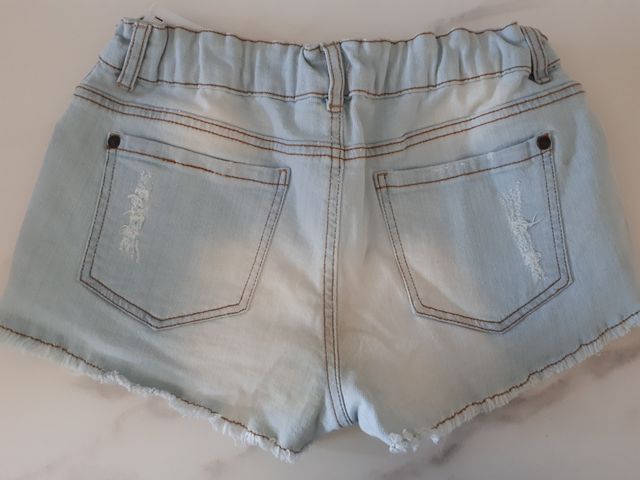 Pantalón T. 40 corto o short vaquero