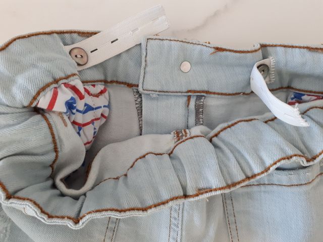 Pantalón T. 40 corto o short vaquero