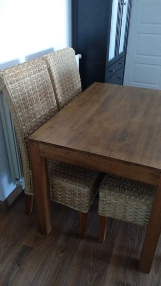 SILLAS COMEDOR de segunda mano por 160 € en Castro-Urdiales en WALLAPOP