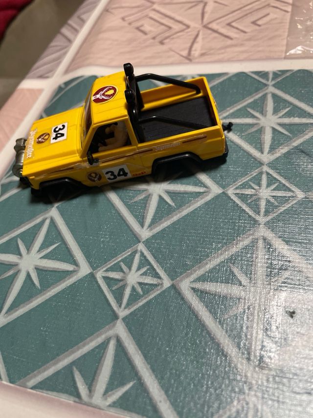 Nissan amarillo de STS Scalextric, dec jaggermeist