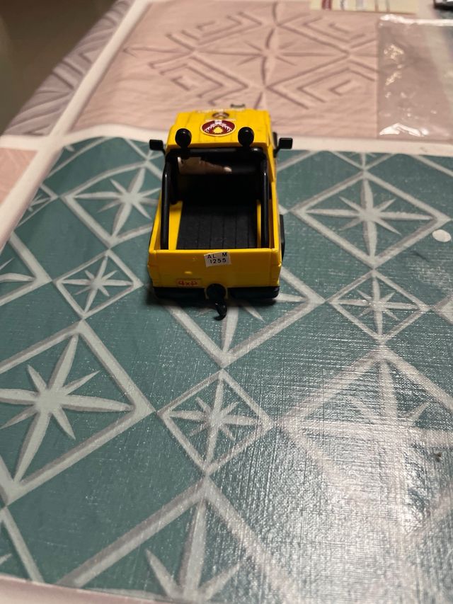 Nissan amarillo de STS Scalextric, dec jaggermeist