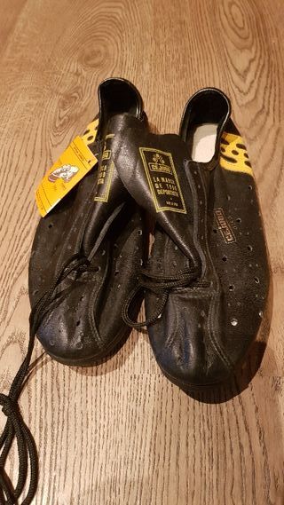 ZAPATILLAS DE CICLISMO CEJUDO de segunda mano por 80 EUR en Barcelona en  WALLAPOP