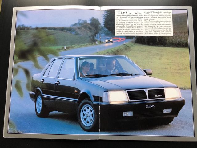 Catálogo Lancia Thema