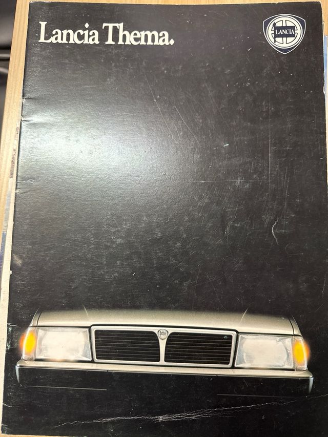 Catálogo Lancia Thema