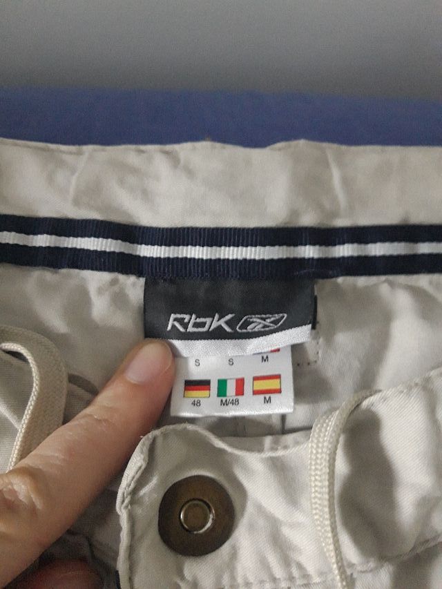 pantalón corto Reebok